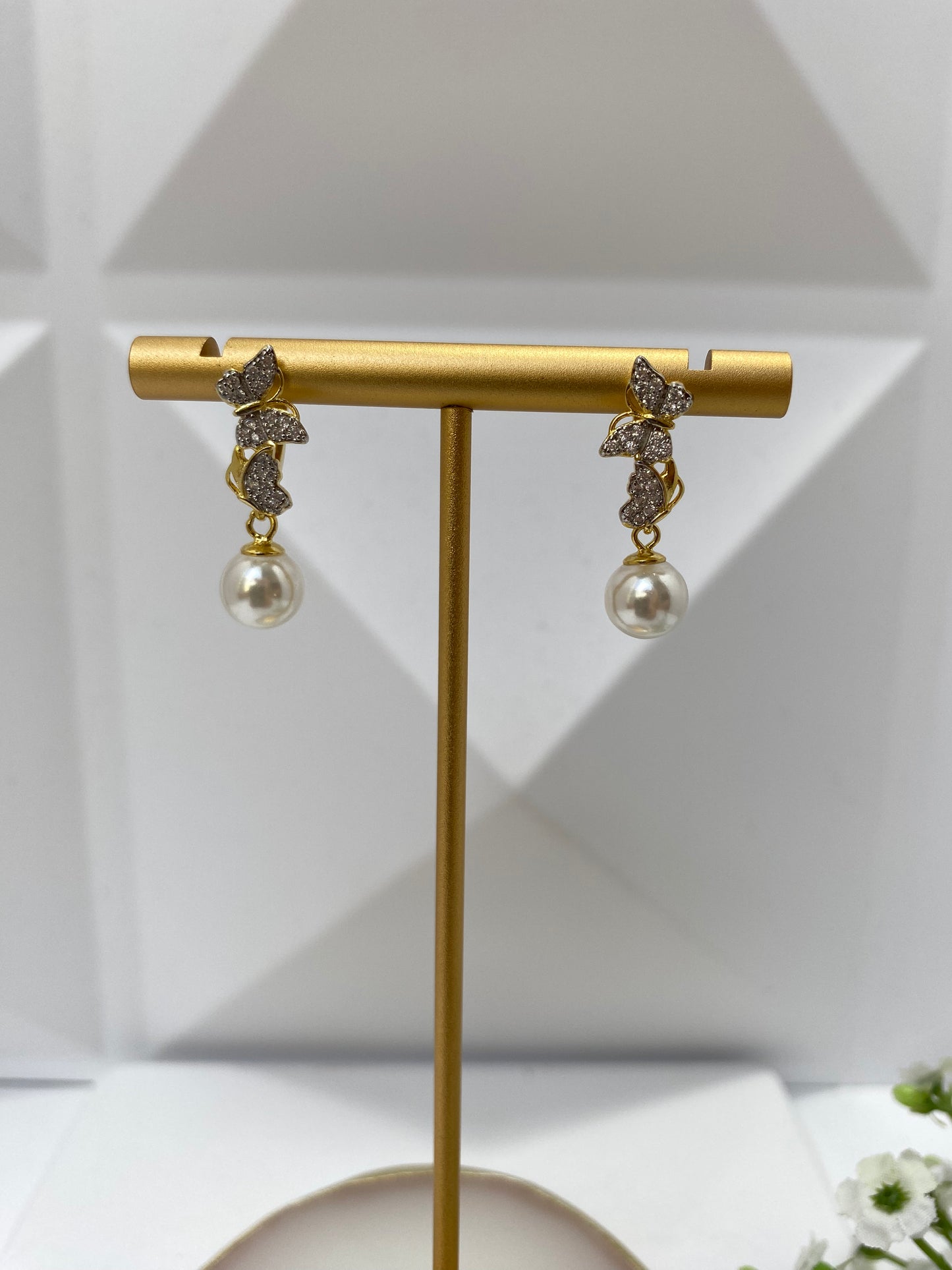 FLY PEARLS