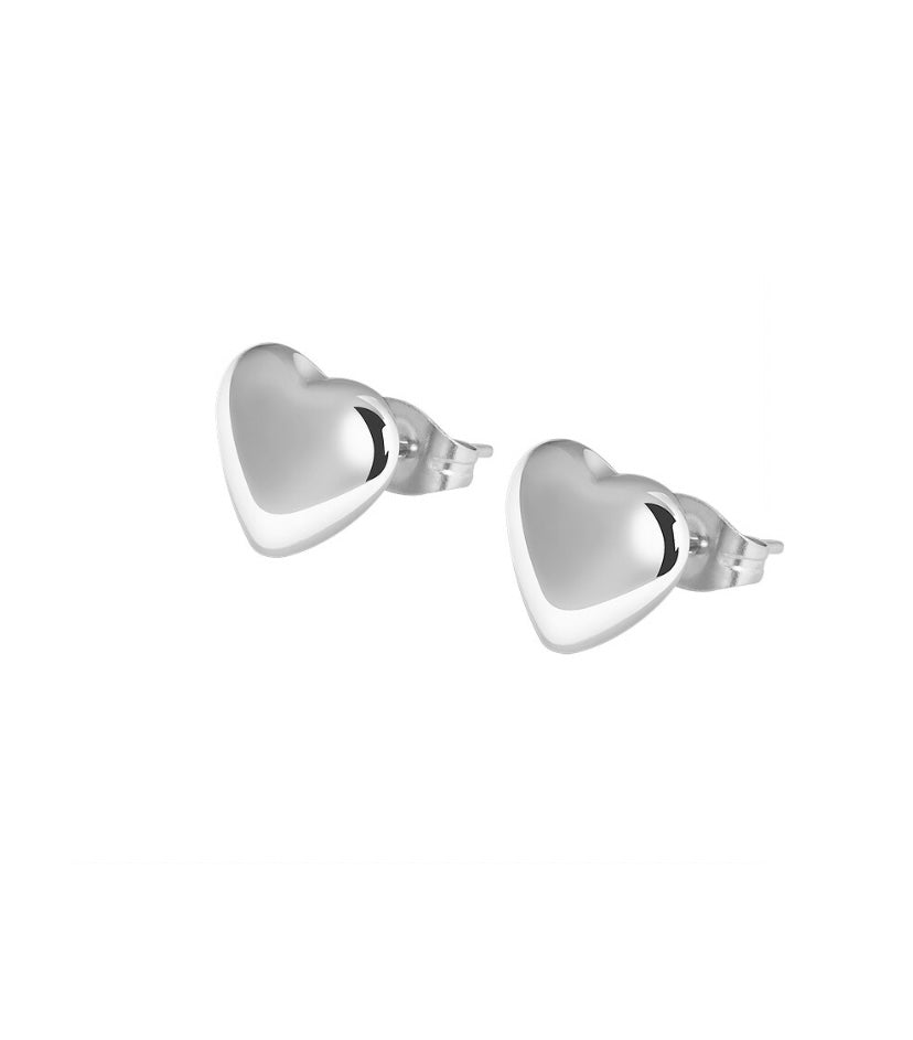 Stud heart earrings