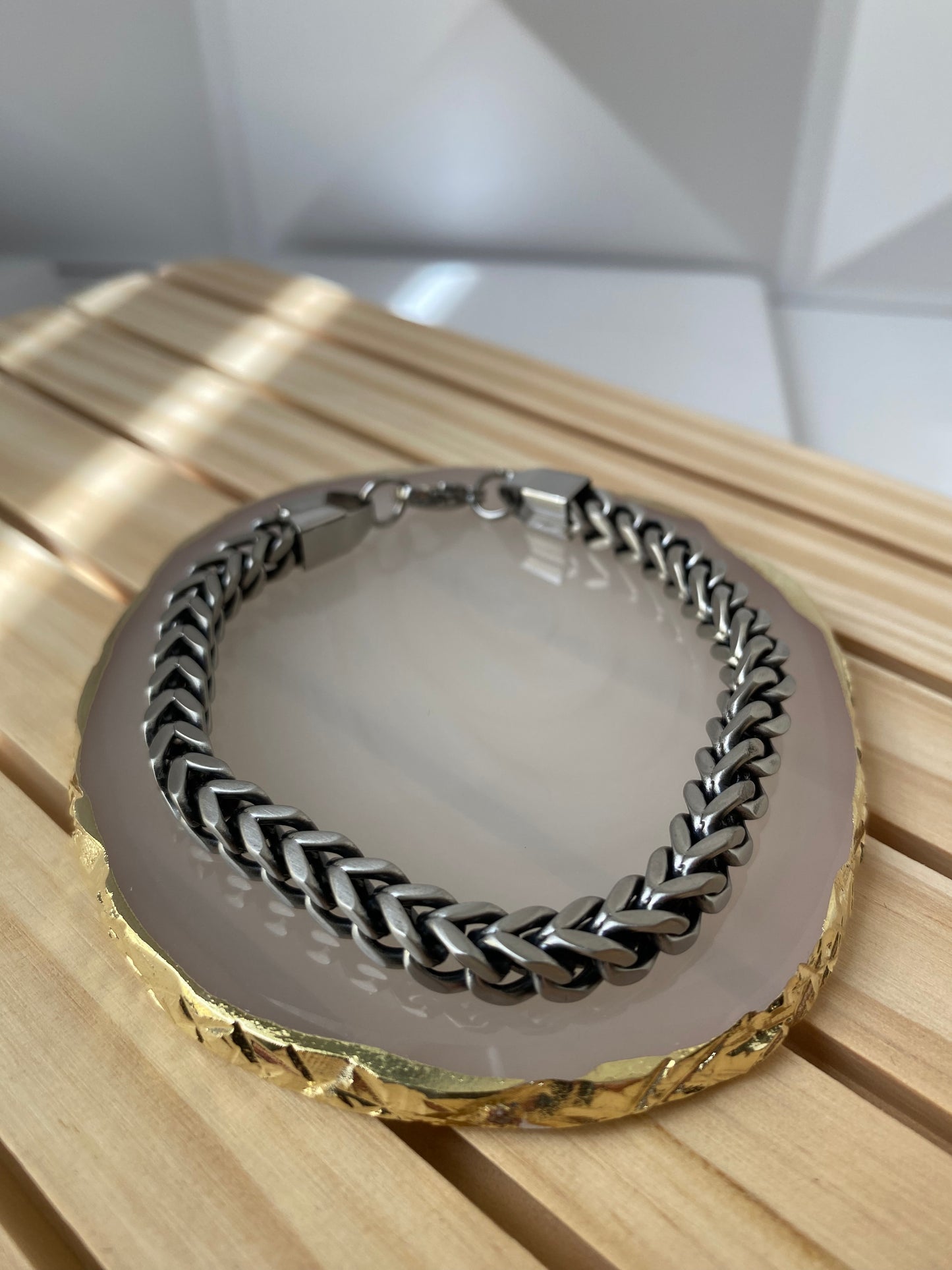 Curb chain bracelet