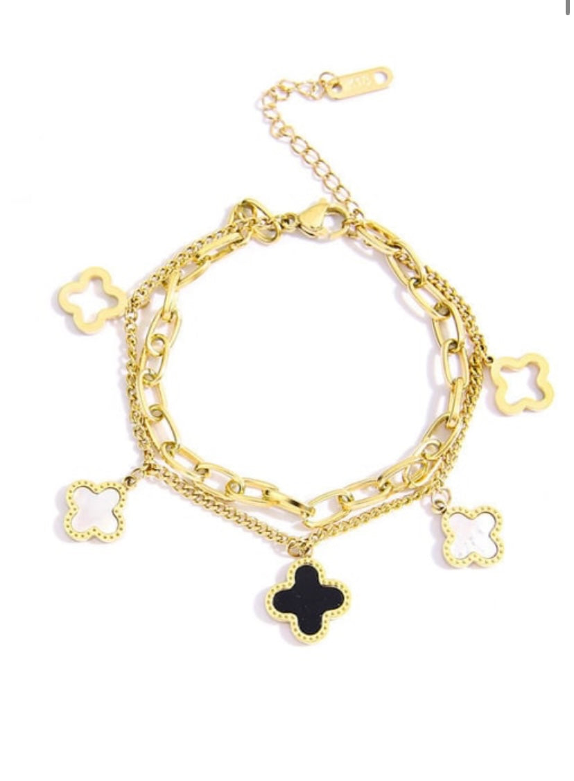 Shell Clover Bracelet