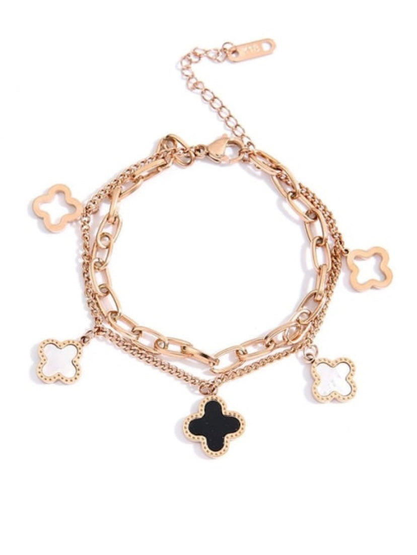 Shell Clover Bracelet