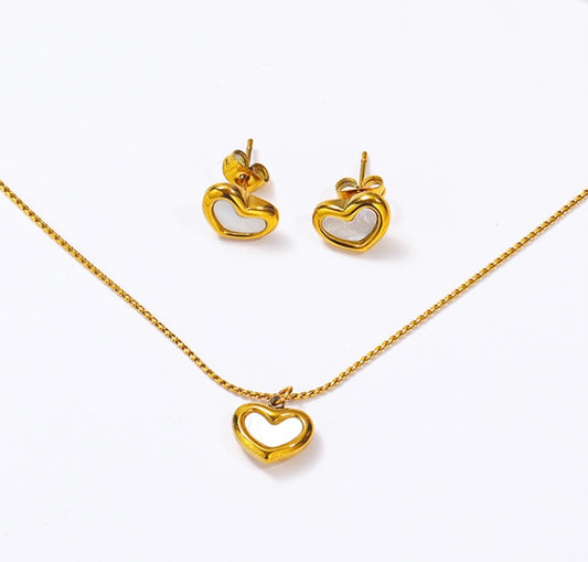 PEARL HEART NECKLACE SET