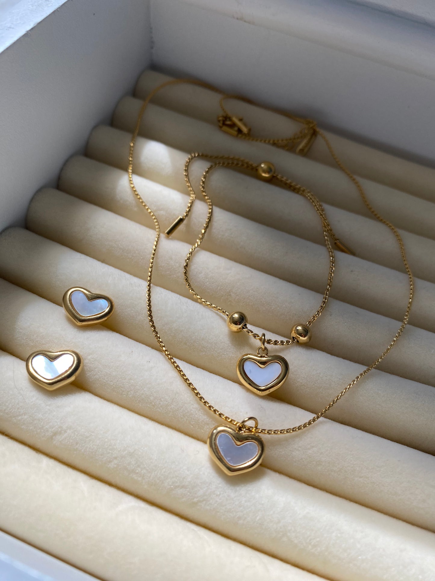 PEARL HEART NECKLACE SET