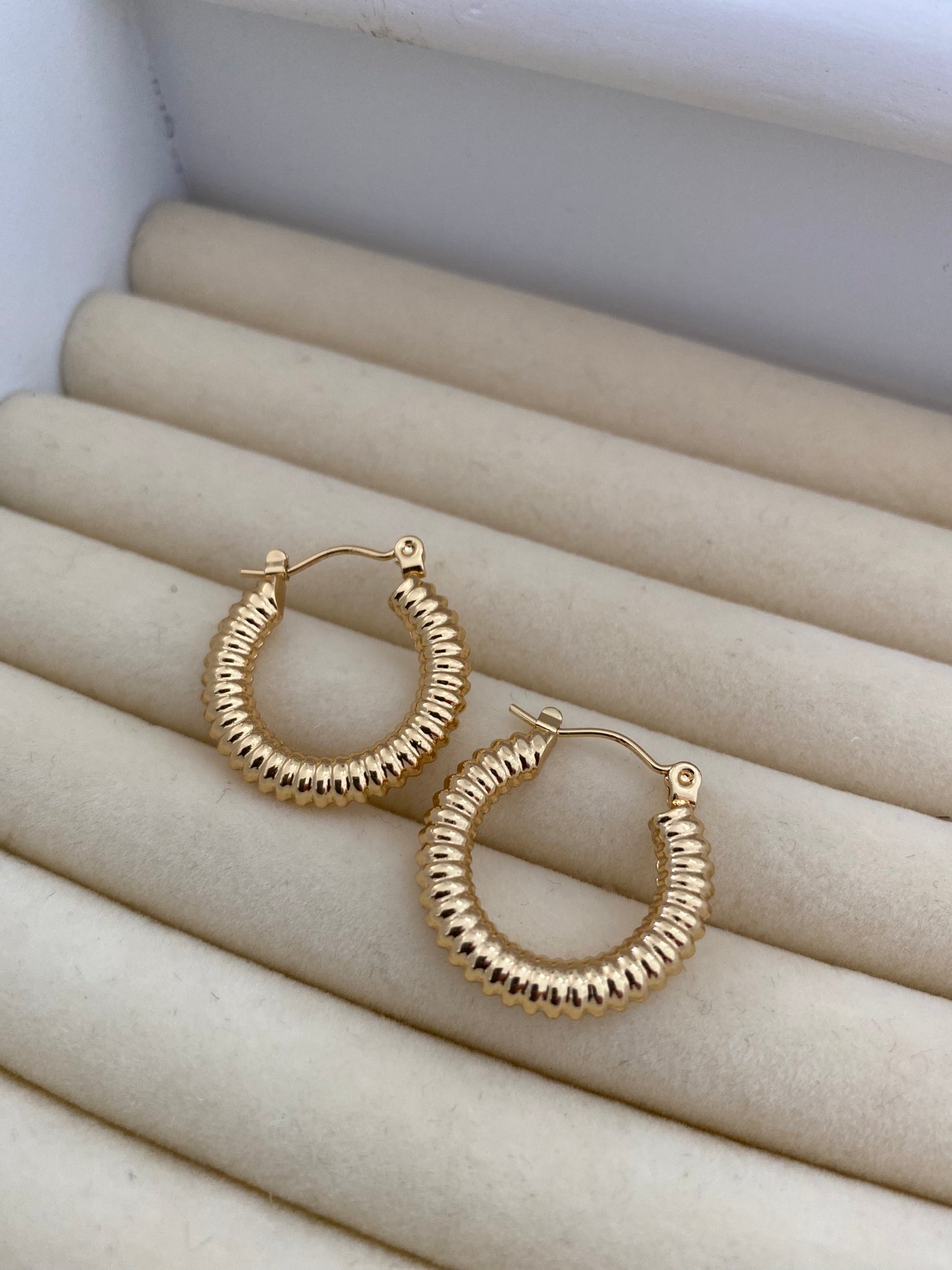 LUX EARRINGS